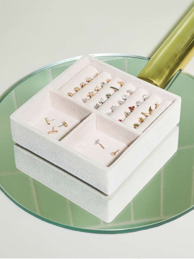 Mejuri piercing studio discount